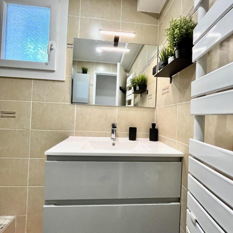 L'ALTAIR - P4 à 2 pas du Pasino, 10 min des plages, clim, parking - Appartamento con 3 Camere da Letto - 15
