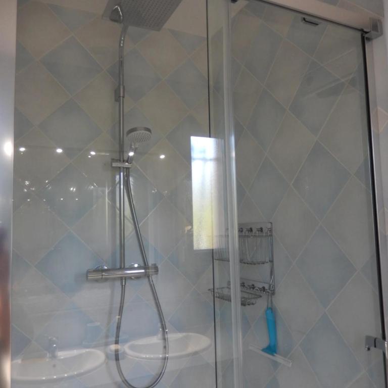 2 Chambres avec piscine et spa au calme, mer à proximité. - Chambre Double - Vue sur Piscine - 16