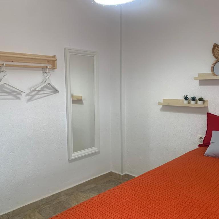 Encantador Piso con Gran Terraza - Two-Bedroom Apartment - 21