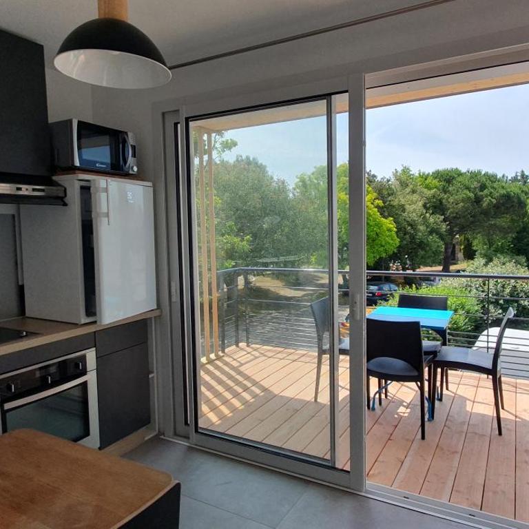 Résidence Salamandre - Maison Bois Cosy Calme avec parking pour 4 à 10 pers idéal couples et familles à 500m de la plage à Saint-Marc-sur-mer - Maison 1 Chambre - 2