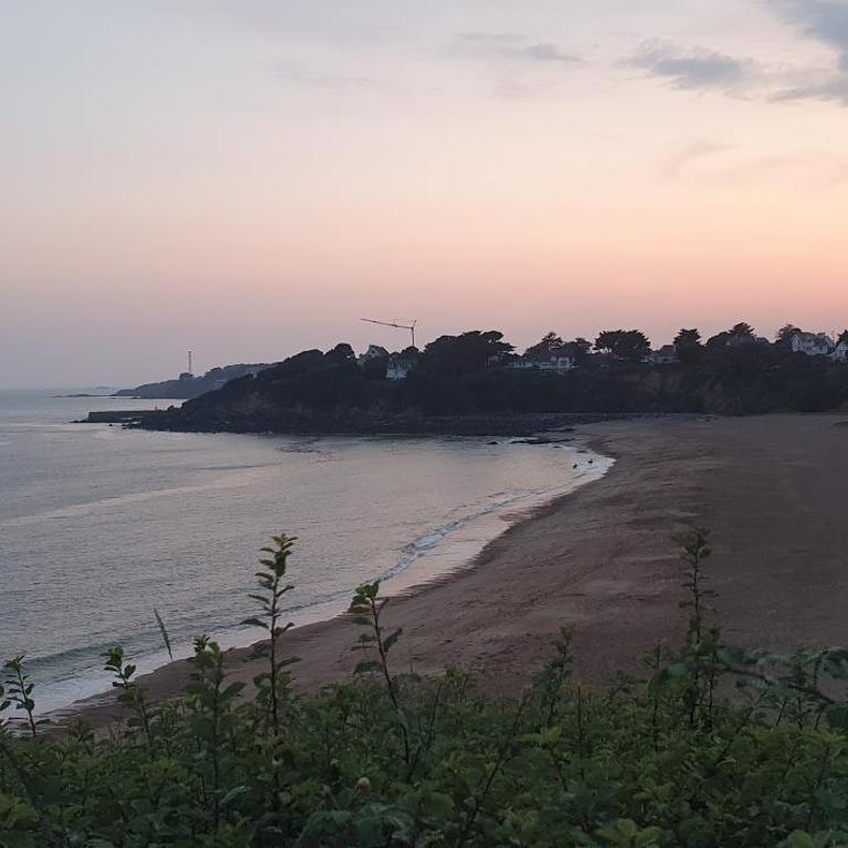 Résidence Salamandre - Maison Bois Cosy Calme avec parking pour 4 à 10 pers idéal couples et familles à 500m de la plage à Saint-Marc-sur-mer - Maison 1 Chambre - 12
