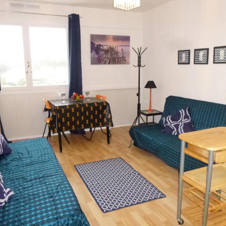 Studio à 50m de la plage, 3 couchages, parking gratuit, animaux acceptés - FR-1-224C-73 - Apartment (3 Adults) - 1