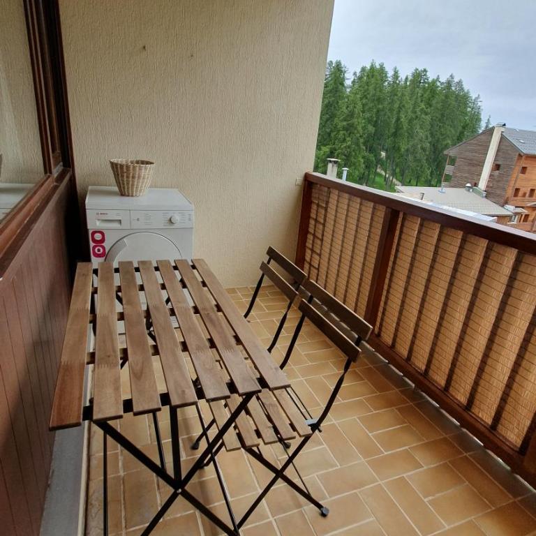 STUDIO CENTRE ET PIED DES PISTES - Studio - Vue sur Montagne - 6