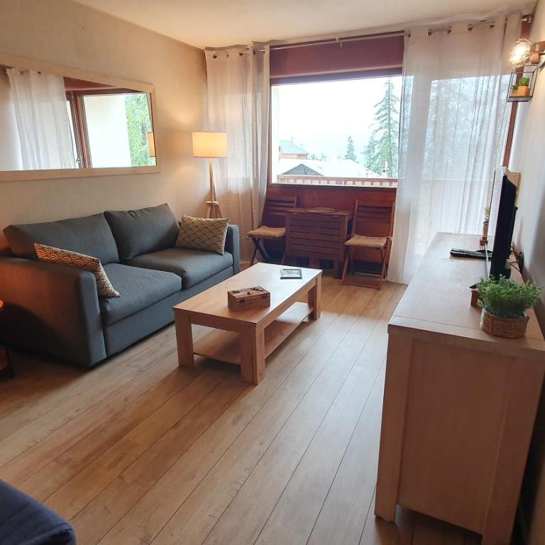 STUDIO CENTRE ET PIED DES PISTES - Studio - Vue sur Montagne - 13