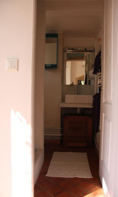 Agréable maison de 65 m2 avec grande piscine - Maison 1 Chambre - 18