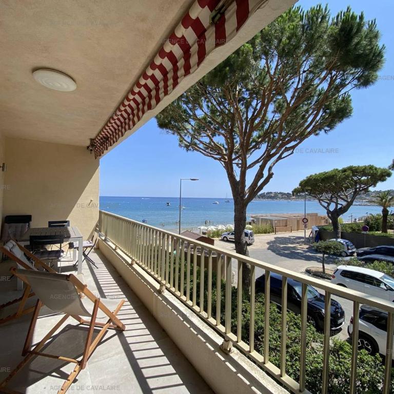 Appartement rénové en front de mer avec terrasse. - FR-1-100-295 - Apartment - 16