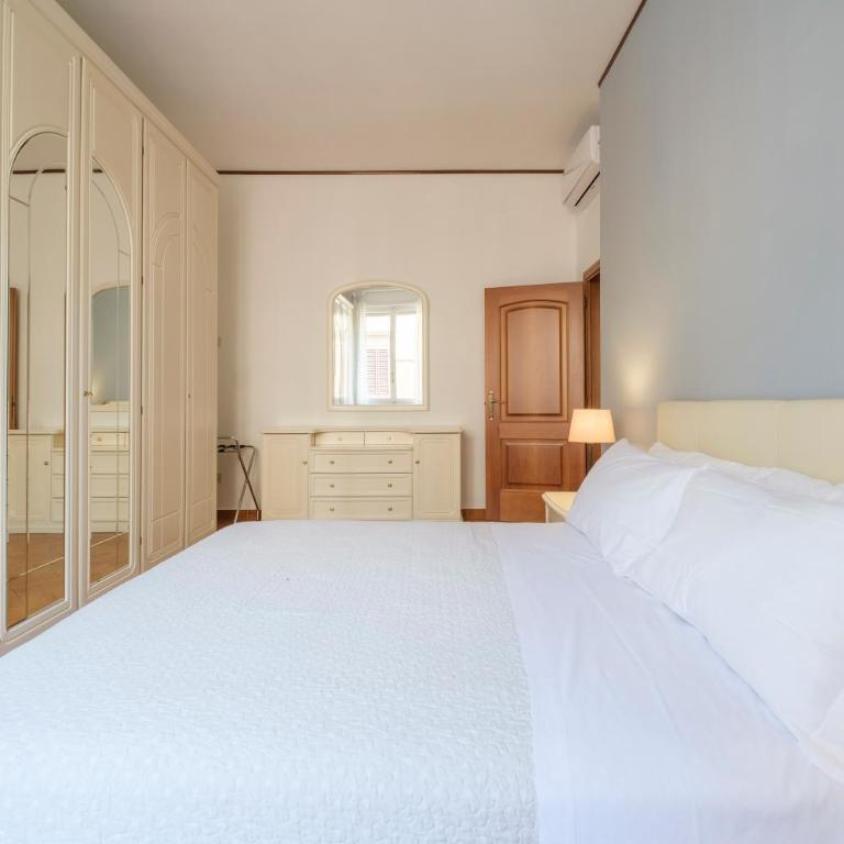 San Pietro House by Studio Vita - One-Bedroom Apartment - 15