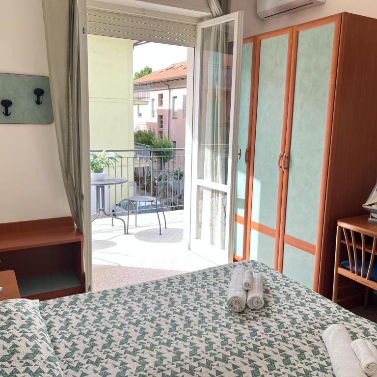 HOTEL BLUE SKY - Double Room with Terrace - 3