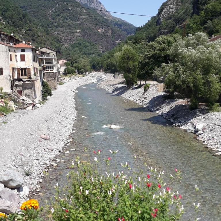 Appartement 2 pièces a Fontan - Vallée de la Roya à 2 pas du Mercantour - Location à la semaine - Arrivée et Départ le samedi ou le dimanche seulement - Appartamento con 1 Camera da Letto - 8