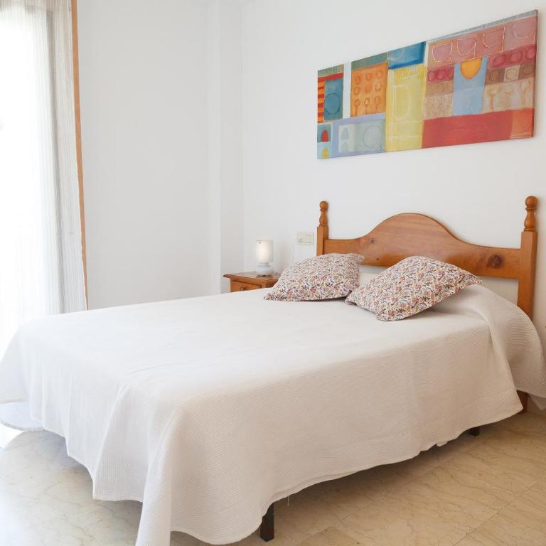 UHC Aquamarina Apartments - One-Bedroom Apartment - 11