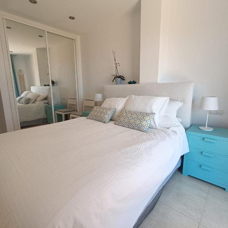 Carvajal Beach Seaview Apartment - Two-Bedroom Apartment - 14