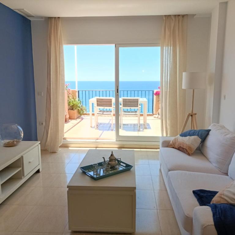 Carvajal Beach Seaview Apartment - Two-Bedroom Apartment - 6