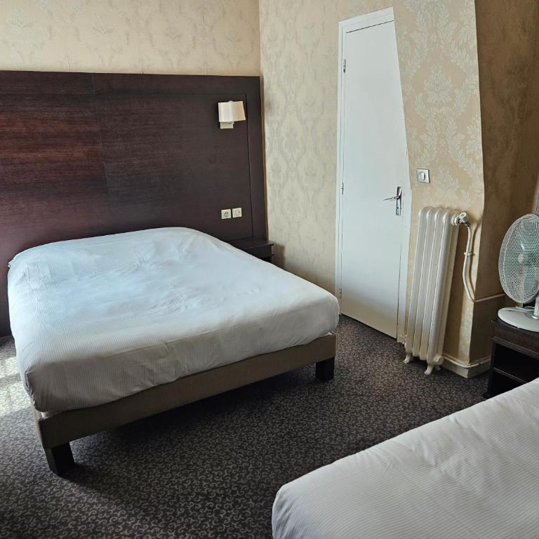Hôtel Bellevue et du Chariot d'Or - Chambre Triple - 1