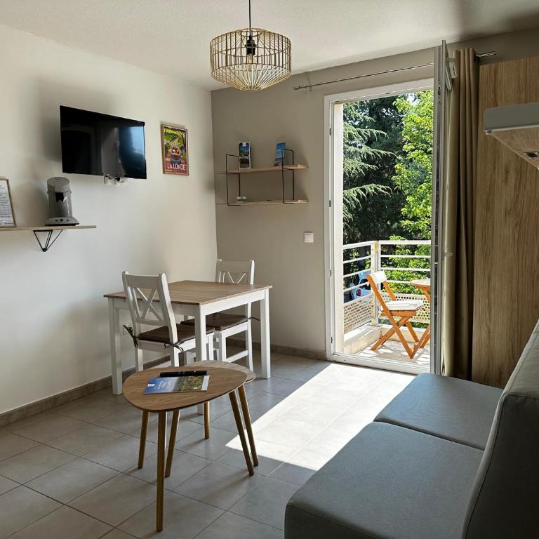 Les locations Cinaureva « Le petit nid de l'Argentière » - Studio avec Terrasse - 1