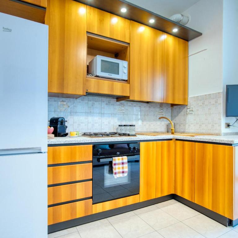 GuestHost - Casa Graziella, bilocale a 5 minuti dal San Raffaele per 5 - Appartamento con 1 Camera da Letto - 10