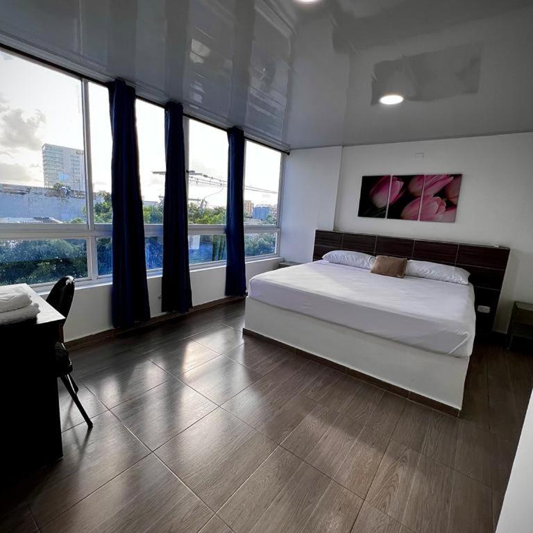 Hotel Sofichic Barranquilla - Deluxe King Room - 1