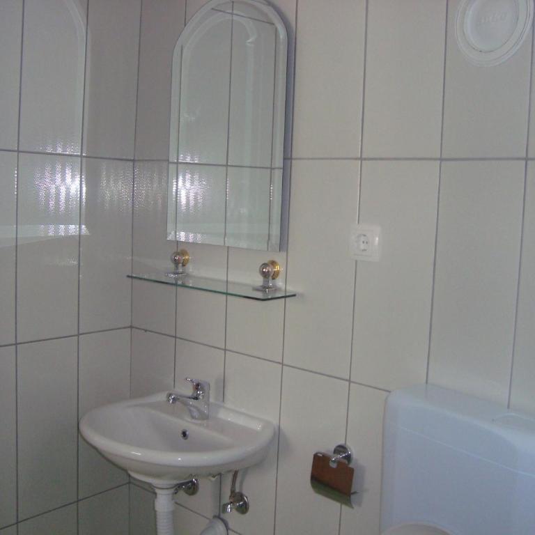 Guest House Nana - Two-Bedroom Deluxe Apartment - 5