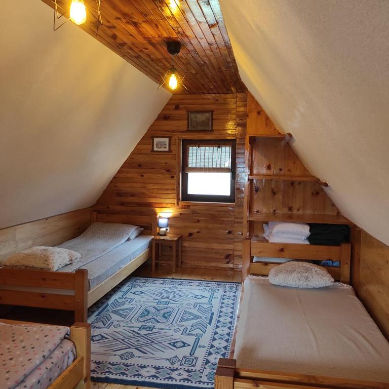 Orange House in nature - One-Bedroom House - 14