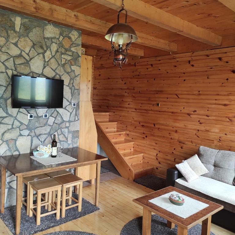Orange House in nature - One-Bedroom House - 6