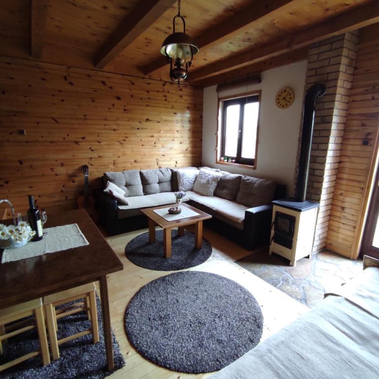 Orange House in nature - One-Bedroom House - 9