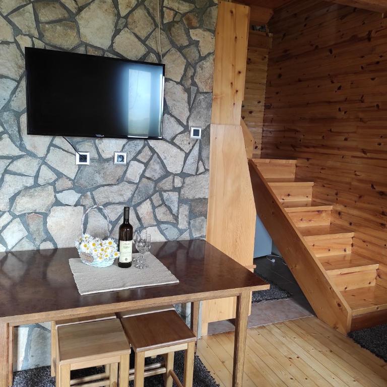 Orange House in nature - One-Bedroom House - 7