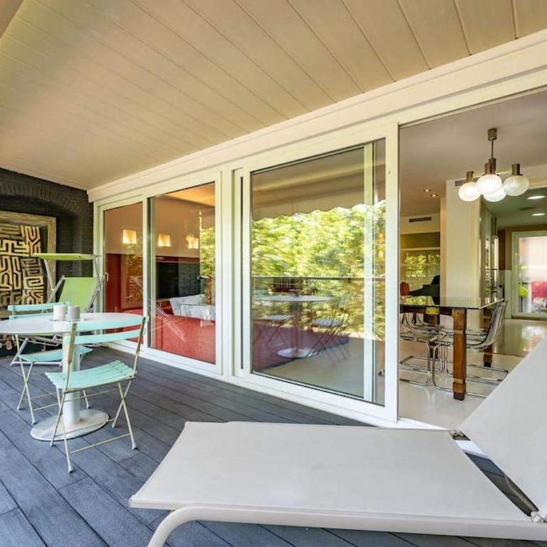 SunAndBed Royal LaSalle - Three-Bedroom Apartment - 27