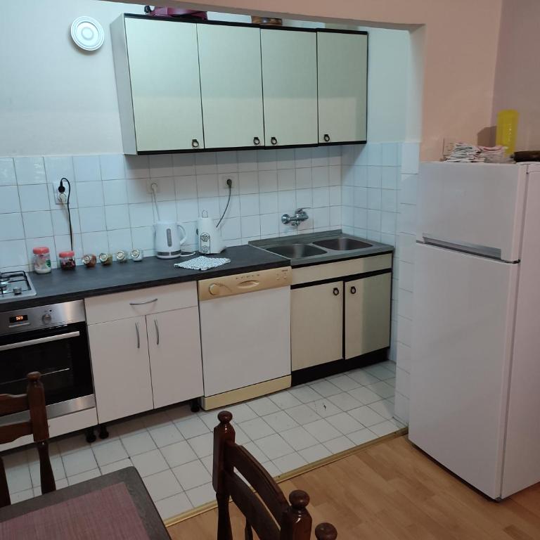 Smještaj Elena - Kuća sa 2 Spavaće Sobe - 27