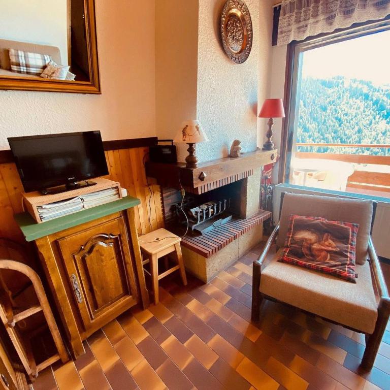 2 pièces cabine sans prétention avec balcon et parking - FR-1-459-47 - Appartement (6 Adultes) - 4