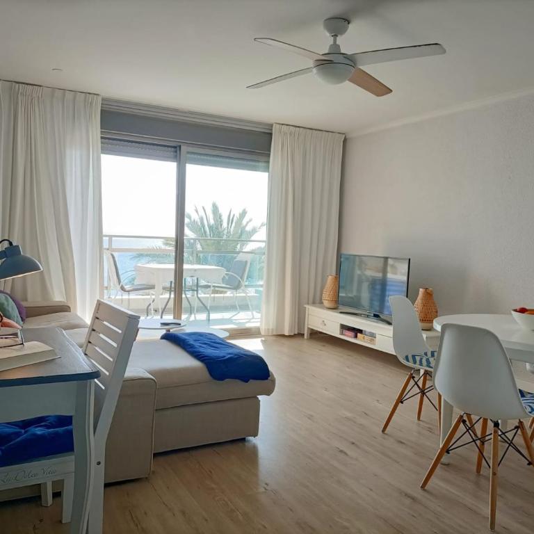 Apartamento en primera linea de la playa - Two-Bedroom Apartment - 4