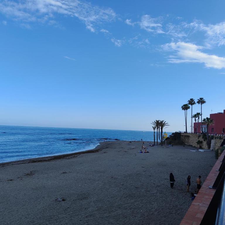 Apartamento entero, enormes piscinas, terraza y playa - Apartamento de 1 dormitorio - 43