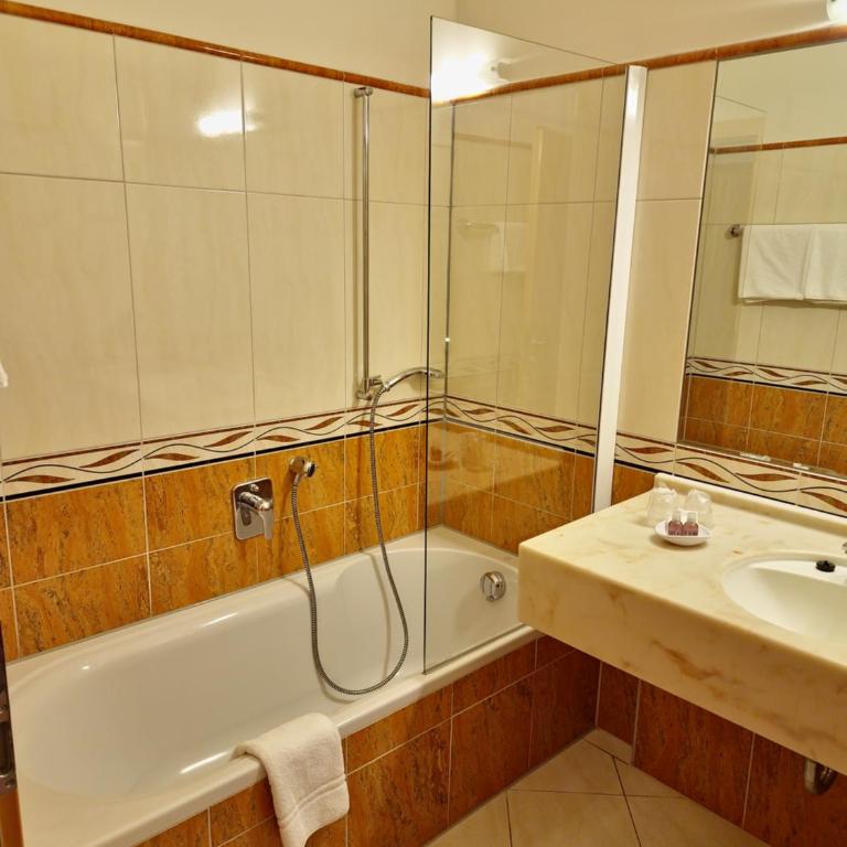 Das Alpin - Hotel Garni Guesthouse - Maisonette Suite mit Balkon - 3