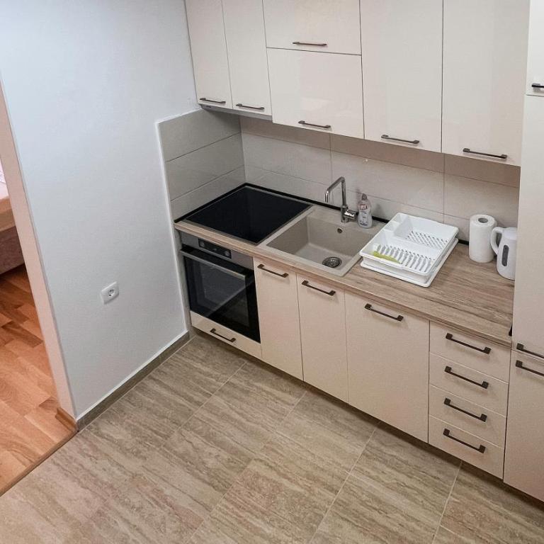 Lux JL apartment - One-Bedroom Apartment - 23