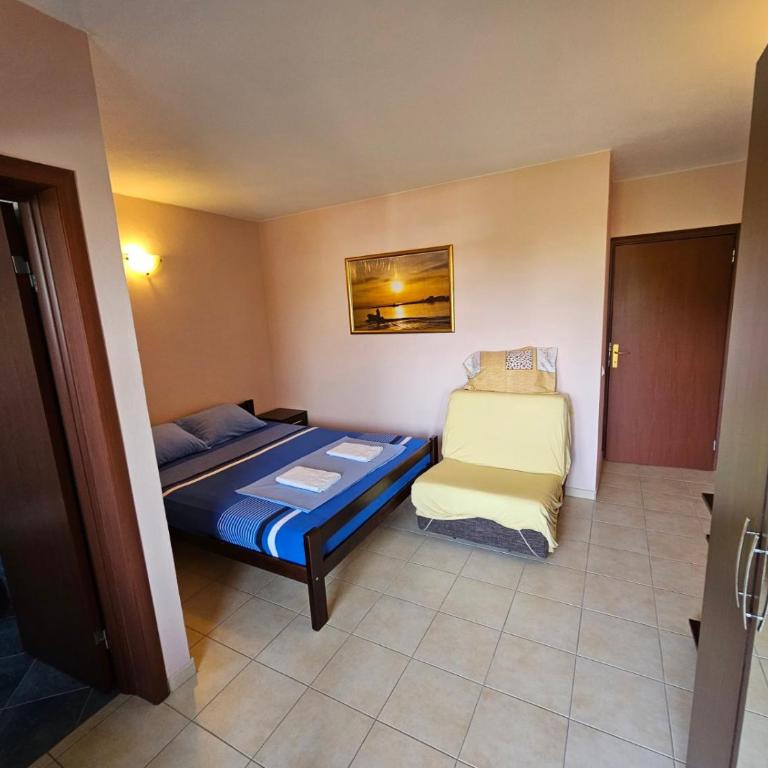 Zak Apartments - One-Bedroom Apartment - 1