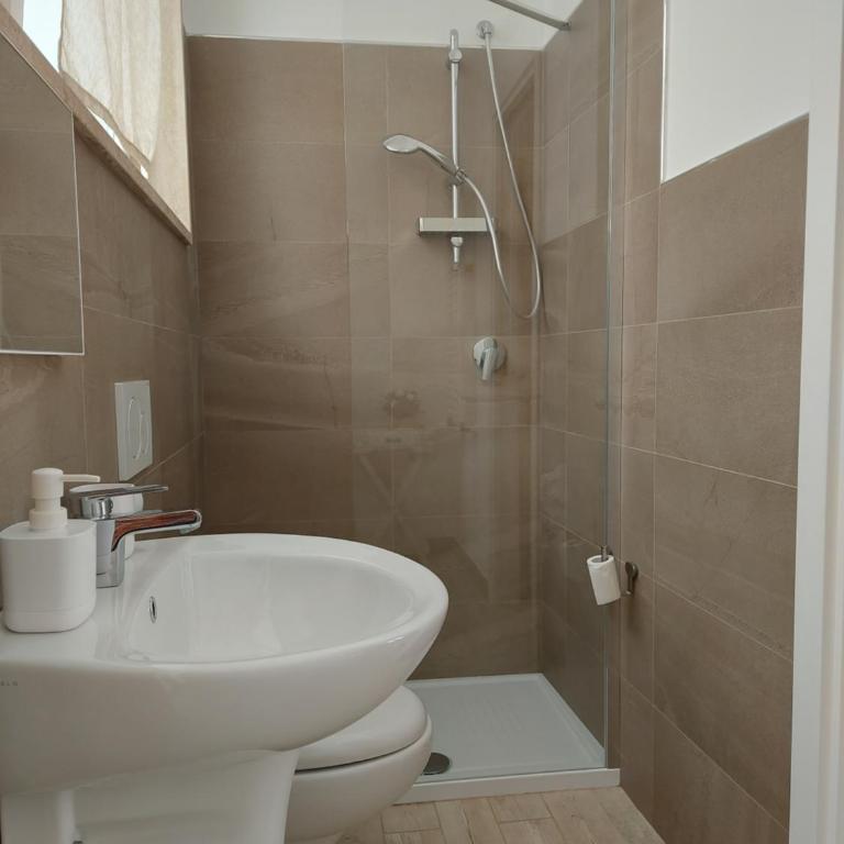 TerraViva B&B - Camera Matrimoniale con Bagno Privato - 5