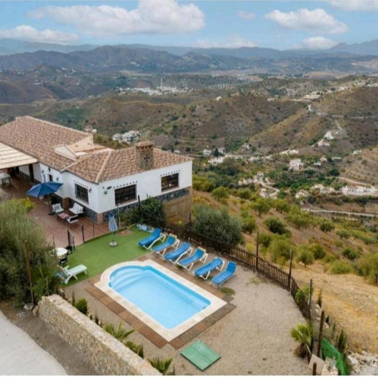 La Viña de la Tireta Casa Rural con impresionantes vistas, chimenea, barbacoa y piscina a 20 min de la costa - Villa con piscina privada - 2