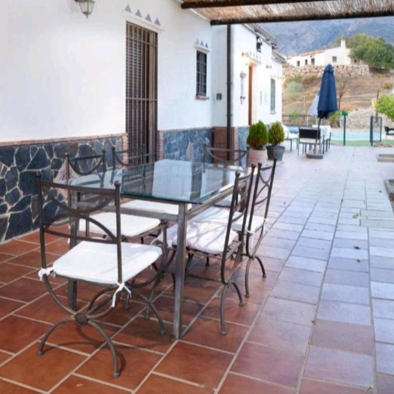 La Viña de la Tireta Casa Rural con impresionantes vistas, chimenea, barbacoa y piscina a 20 min de la costa - Villa con piscina privada - 23