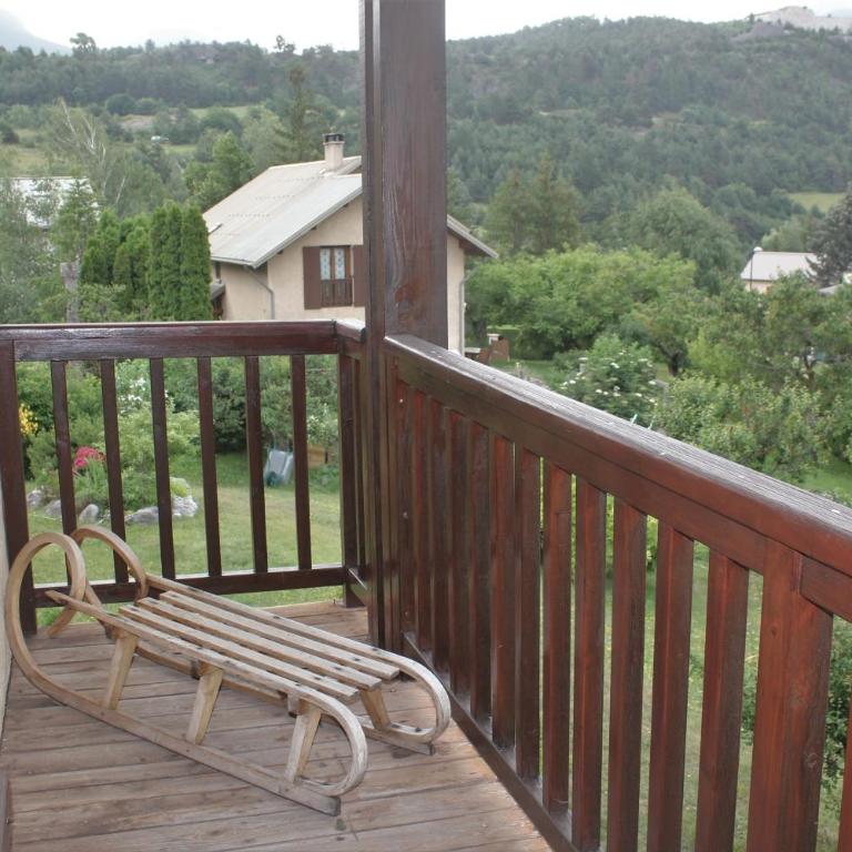 Le Ginkgo - Mont Dauphin - Chambre Double avec Salle de Bains Privative Extérieure - 14