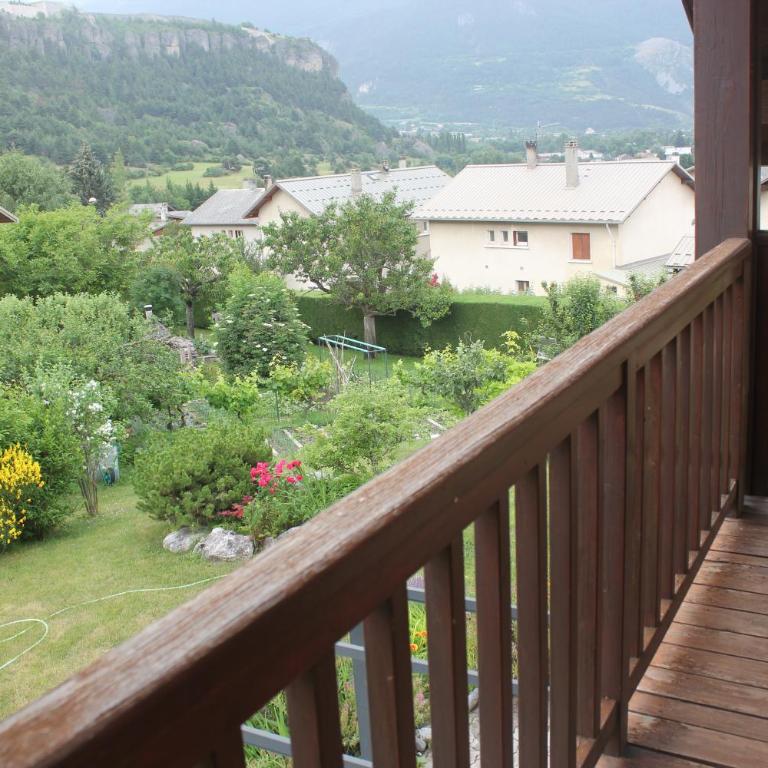 Le Ginkgo - Mont Dauphin - Chambre Double - Vue sur Montagne - 11