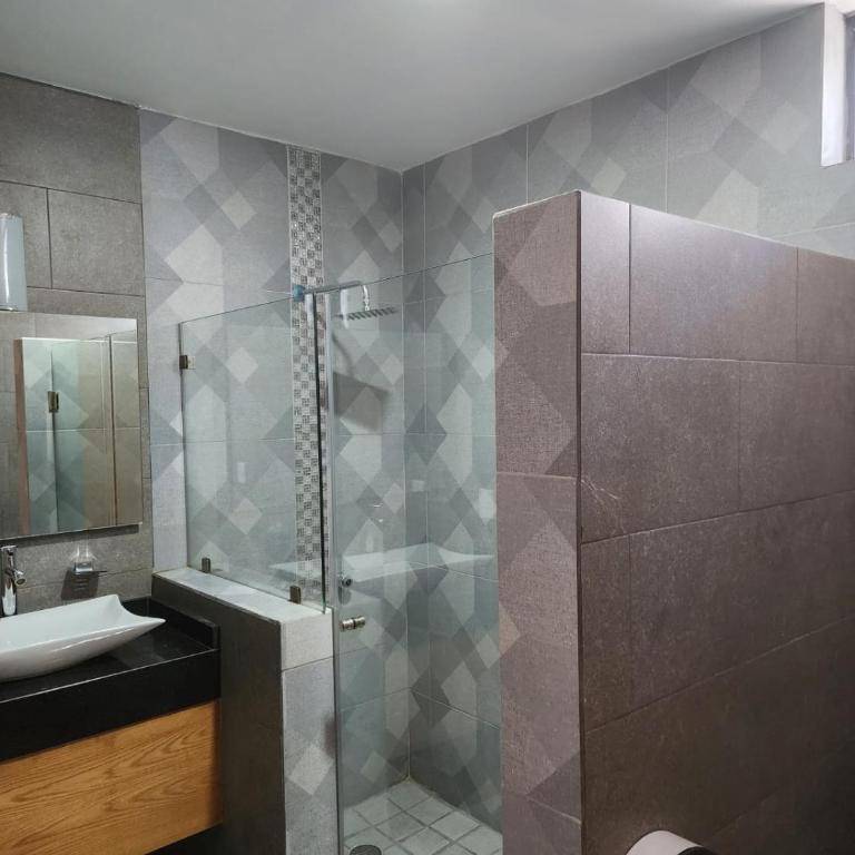 MOTEL PREMIER - Habitación Doble Estándar - 2 camas - 4
