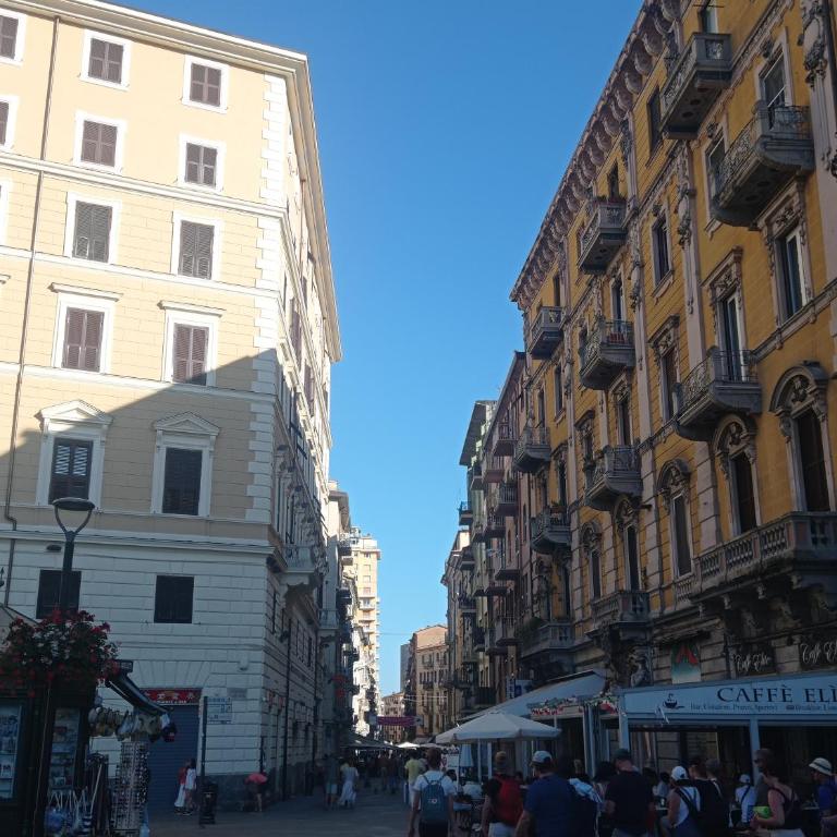 A LA GARE - Two-Bedroom Apartment - 43