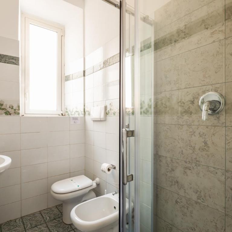 Imperial Nazionale - Appartamento con 3 Camere da Letto - 24