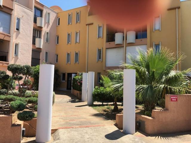 Gruissan (Aude) Appartement calme, vue sur port de plaisance -Clim, Empl.Parking - Appartement 1 Chambre - 8