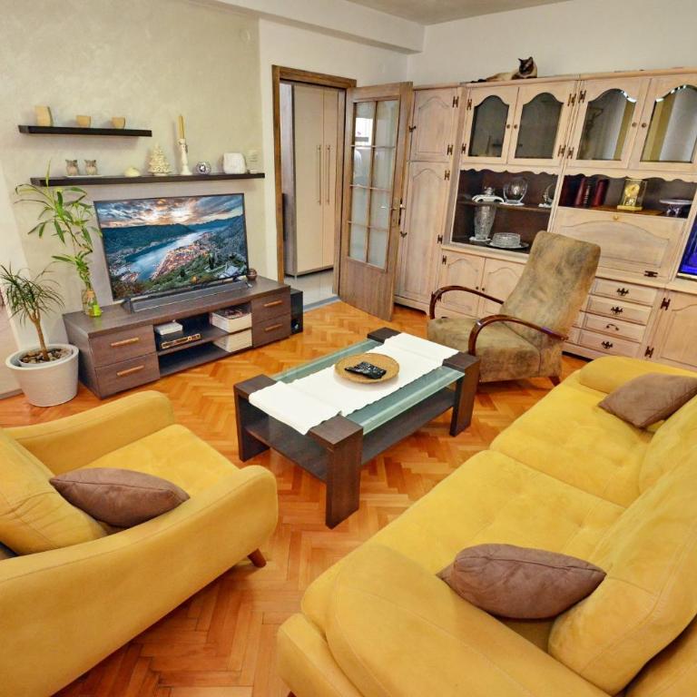 Apartment OAZA - Two-Bedroom Apartment - 3