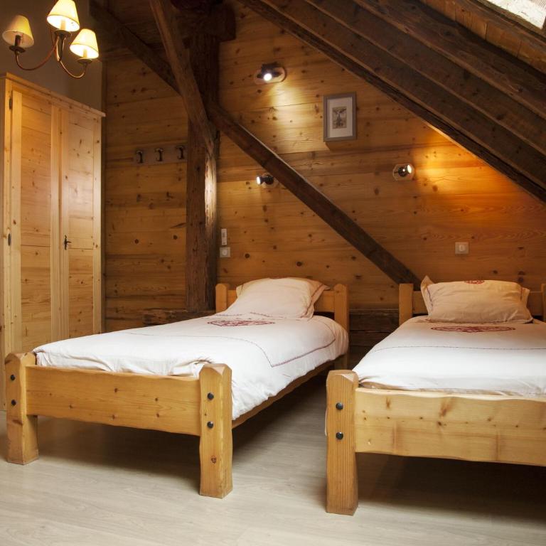 Mansion in Albertville near Ski Slopes - Maison de Vacances Six Chambres - 16