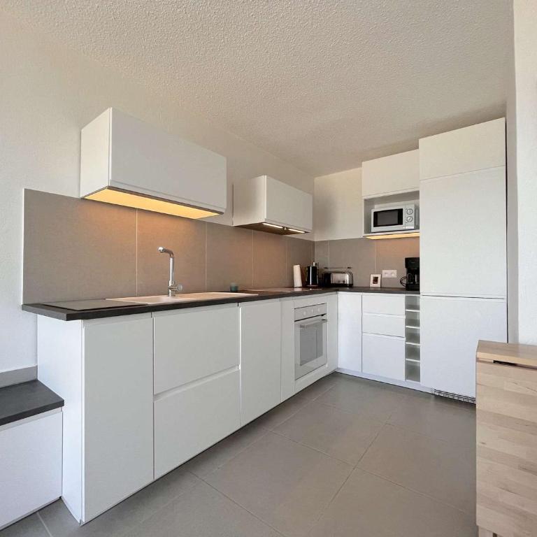 Appartement moderne 2 pièces avec clim, parking à Cavalaire - FR-1-226B-164 - Appartement - 7