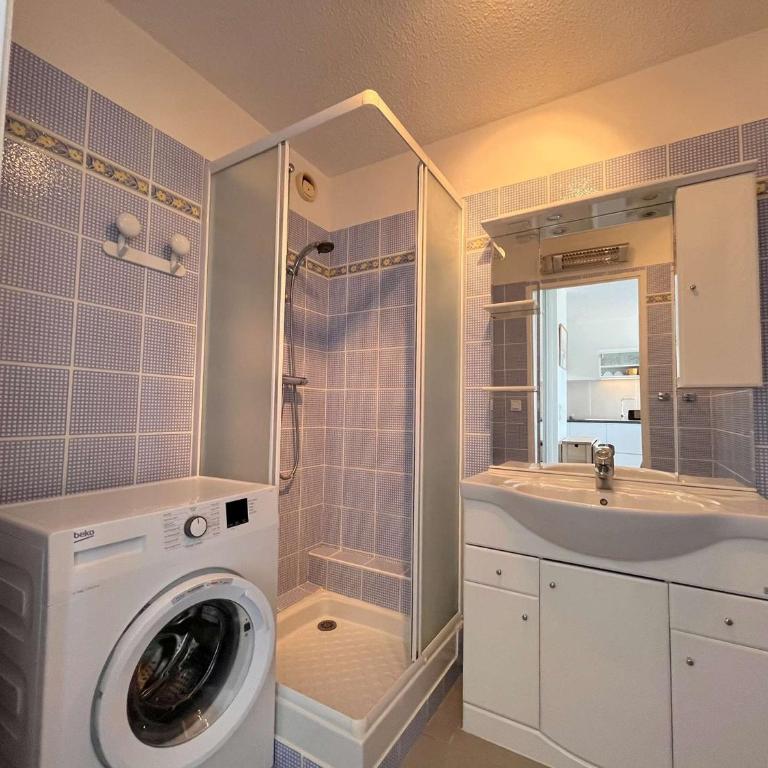 Appartement moderne 2 pièces avec clim, parking à Cavalaire - FR-1-226B-164 - Appartement - 8