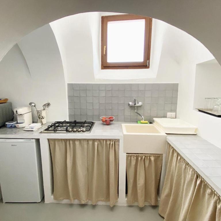 Trullo Le radici del Pino - Casa con 2 Camere da Letto - 11