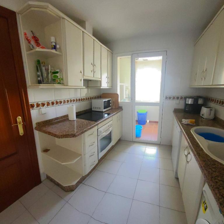 2 bedroom apartment overlooking Mediterranean, 2 outdoor pools - Appartamento con 2 Camere da Letto - 9