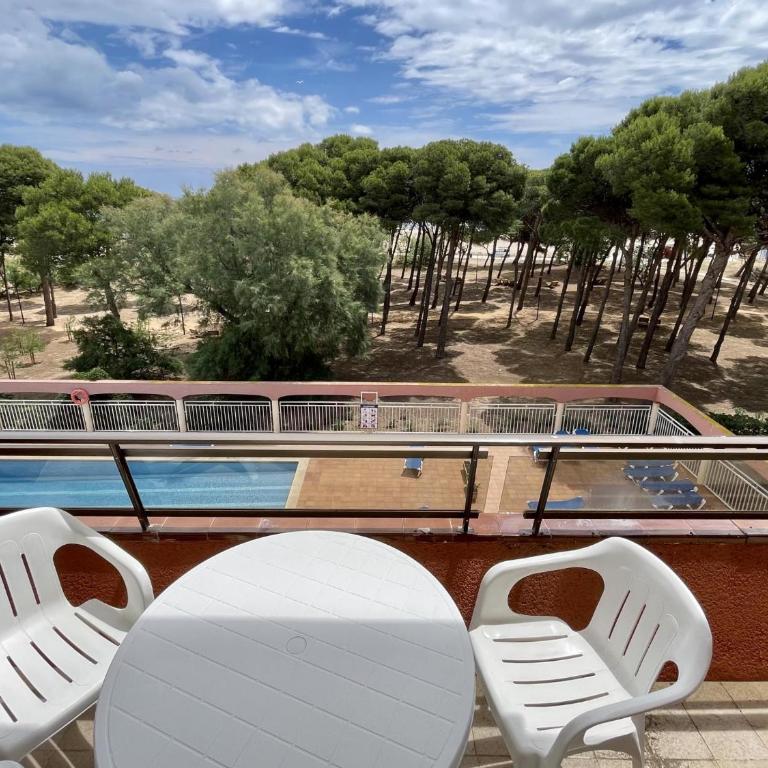 Les Salines by Costabravaway - Apartment - 1