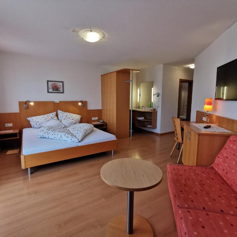 Hotel Akelei - Habitación Cuádruple Clásica - 7